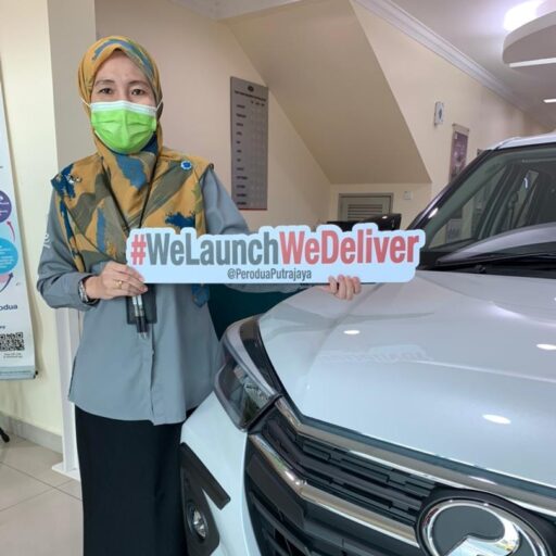 Perodua Putrajaya Sales Advisor Najmiyah Delivery